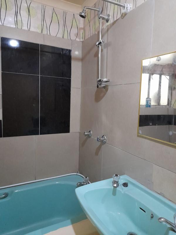 6 Bedroom Property for Sale in Mitchells Plain Central Western Cape